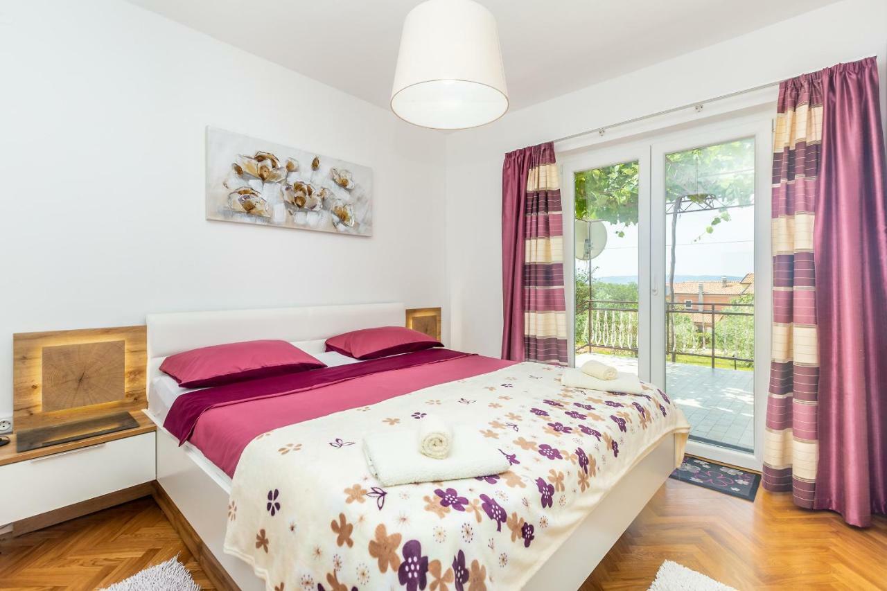 Apartments Marica Skrbcici Екстер'єр фото