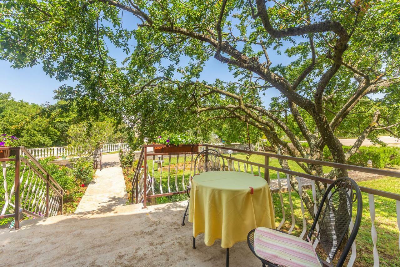 Apartments Marica Skrbcici Екстер'єр фото
