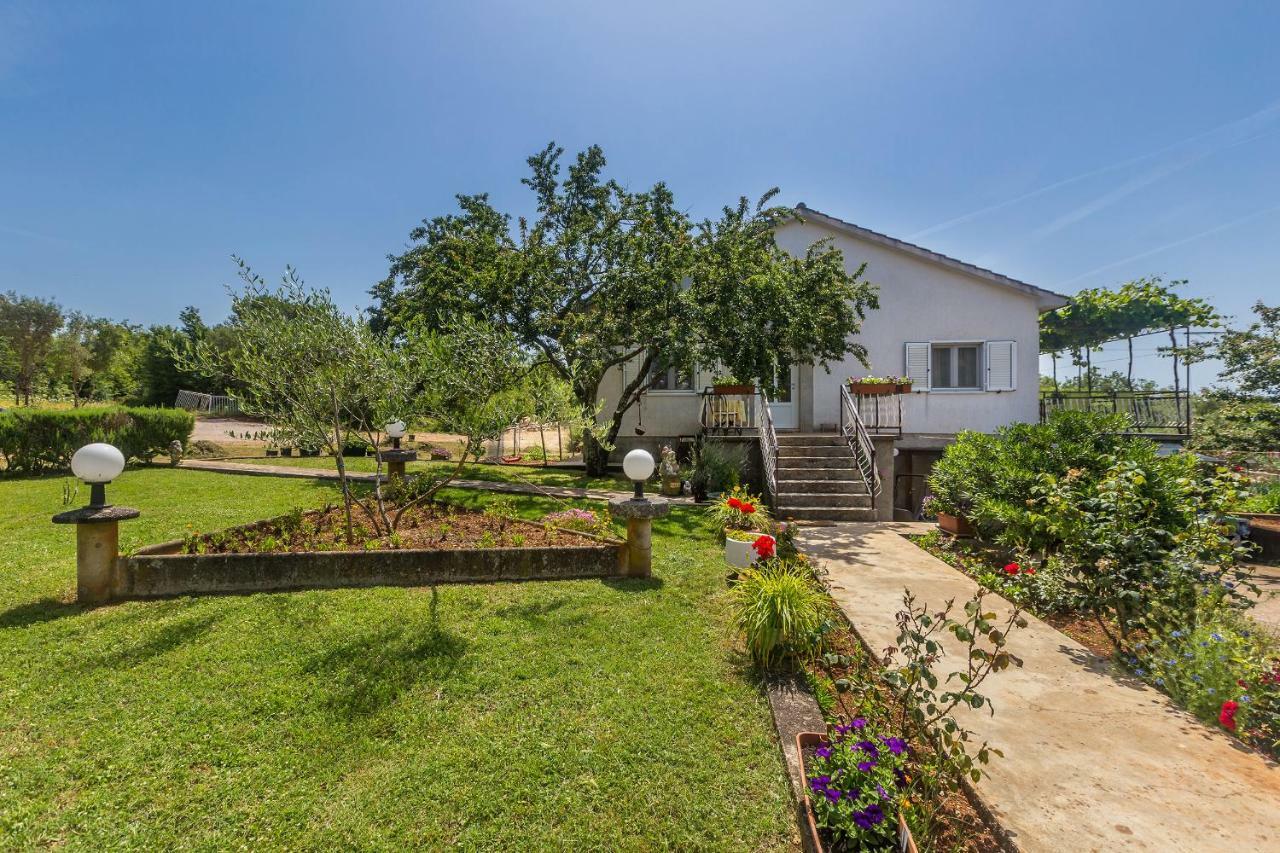 Apartments Marica Skrbcici Екстер'єр фото